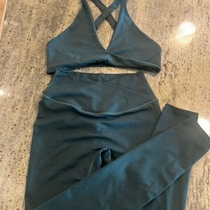 Crop shop boutique Forest Green workout set